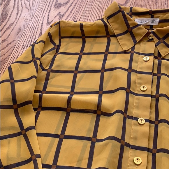 Blouse - Picture 2 of 3